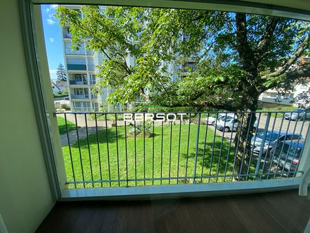 T3 avec balcon et garage - Saint-Claude - Photo 3