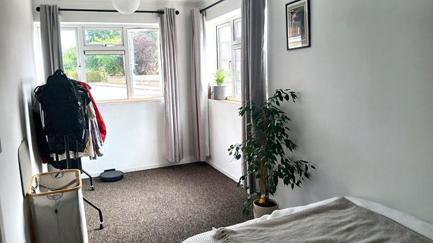 1 bedroom ground floor flat to rent - Photo 1