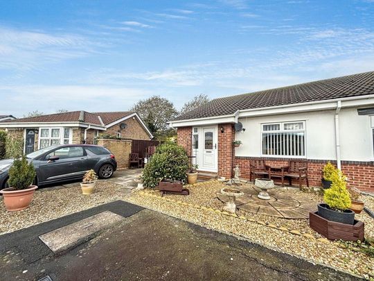 2 bed semi-detached bungalow to rent in NE22 - Photo 1