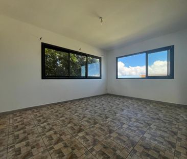 Location Appartement 3 pièces 90m² ST JOSEPH 97480 - Photo 5