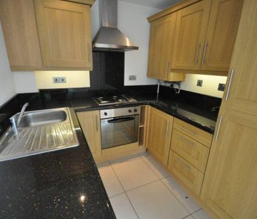 1 bedroom flat to rent - Photo 2