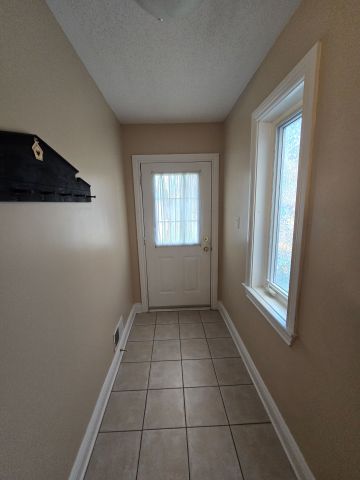 For Lease - 72 Castle Glen Crescent, Kanata, Ontario - Photo 5