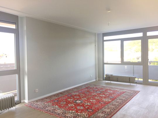 Modernisierte 4-Zimmer-Wohnung mit tollem Blick, in bester Innenstadtlage! - Foto 1