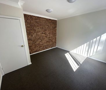 Home For Rent - Photo 4