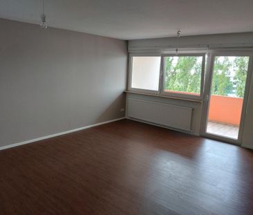 Mit Balkon: Schöne und gut geschnittene 3 Zimmer-Wohnung, Nähe UKGM... - Photo 3