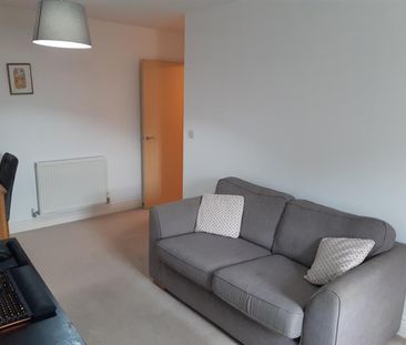 1 bedroom Flat To Let - Photo 1