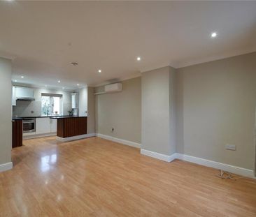2 bedroom maisonette to rent - Photo 1