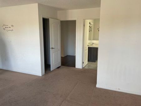 For Lease - 2140 Galloway Street, Innisfil, Ontario - Photo 3