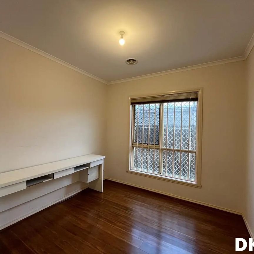 2/23-25 Duke St, Sunshine VIC 3020 - Photo 1