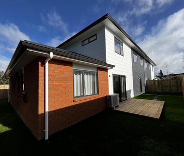 Hospital - Lake location - Photo 4