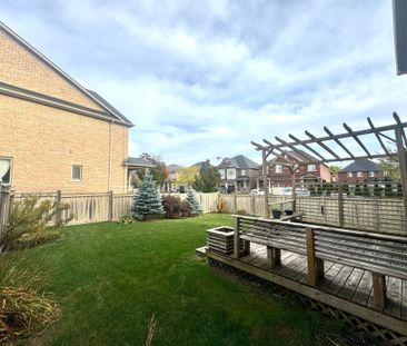 For Lease - 1306 Blencowe Crescent, Newmarket, Ontario - Photo 1