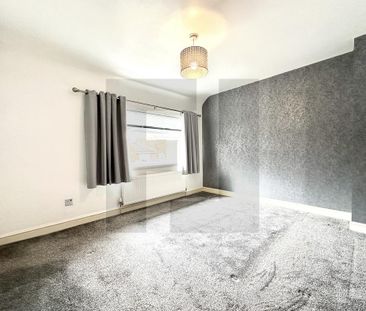 2 bedroom semi-detached house to rent - Photo 4