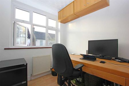 3 bedroom terraced house to rent - Photo 4