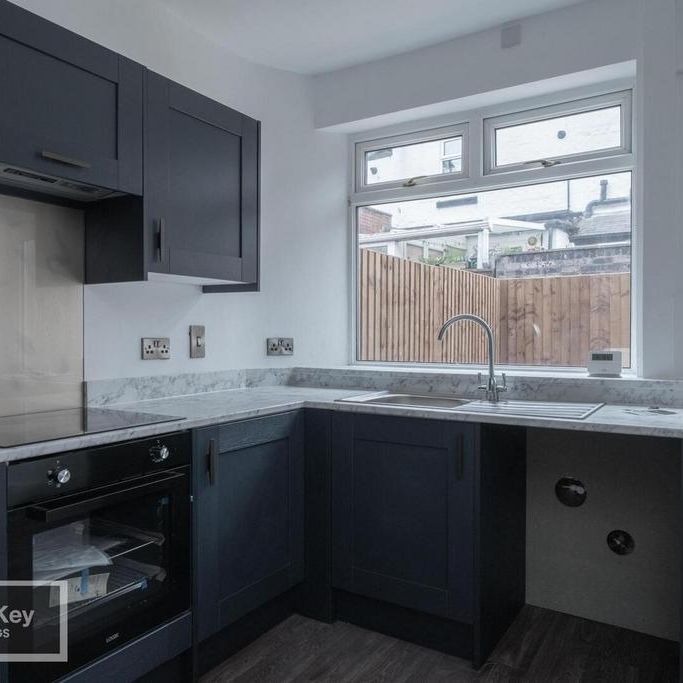 3 bedroom terraced house to rent - Photo 1
