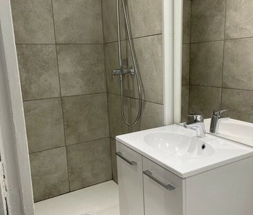 Location Appartement 3 pièces 59m² CHARLIEU 42190 - Photo 6