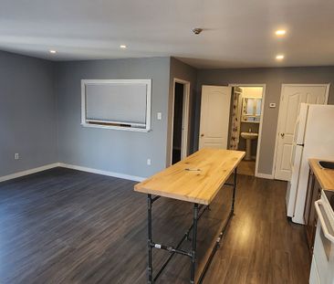 For Lease - 6 Queen Street Unit# B, Innisfil, Ontario - Photo 2