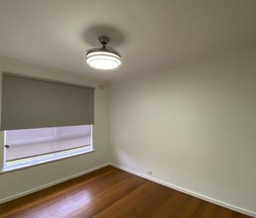 Charming Family Home in a Convenient Shepparton Location - Photo 6