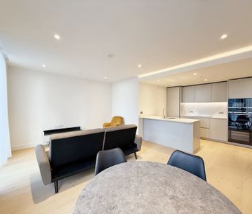 South Quay Plaza, Marsh Wall, London, E14 - Photo 4