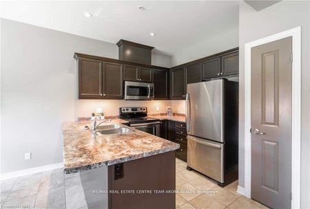 For Lease - 33 Glory Hill Road, St. Catharines, Ontario - Photo 5