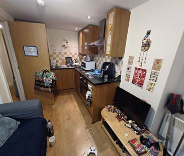 Colum Road Cardiff - Photo 2