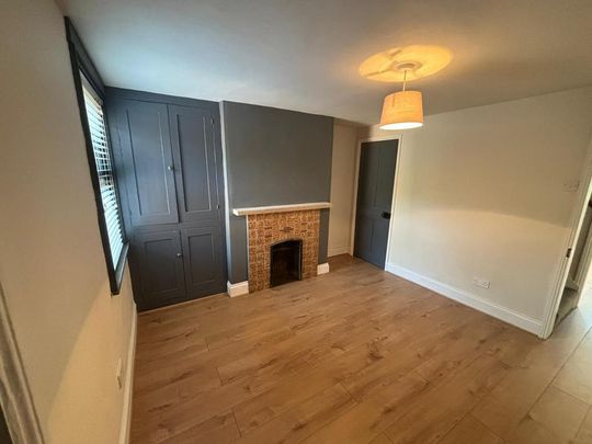 2 bedroom terraced house to rent - Photo 1