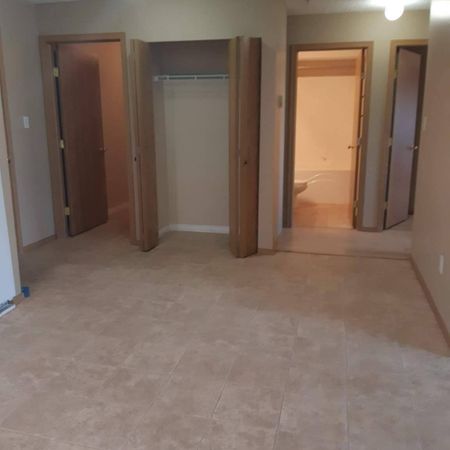 Parkdale Terrace - Photo 4