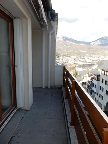 Location Appartement 2 pièces 52m² CHAMBERY 73000 - Photo 5