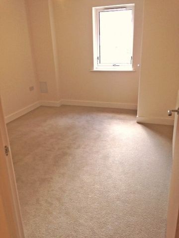 1 Bed Flat, Fairthorn Road, SE7 - Photo 4
