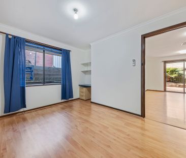 Spacious Family Living in a Quiet Cul-de-Sac Setting - Photo 2