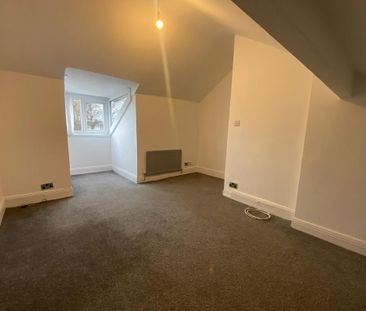 4 bedroom semi-detached bungalow to rent - Photo 6