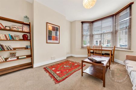 2 Bedroom Flat - Photo 3