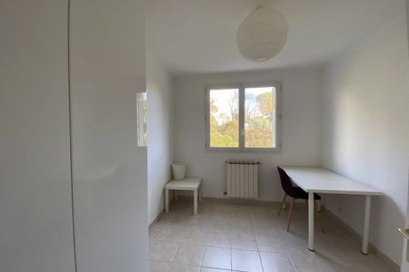APPARTEMENT DE TYPE 4 MEUBLE - Photo 3