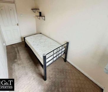 Flat, Valerian, St. Cecilia Close, Kidderminster, DY10 - Photo 4