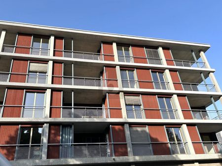 LIGHT-FLOODED WITH BEAUTIFUL LOGGIA - Photo 3