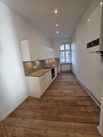 Attraktive Altbauwohnung– Charmant, modernisiert und bezugsbereit - Foto 5