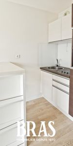 Location Appartement 1 pièce 18m² LA ROCHE SUR YON 85000 - Photo 3