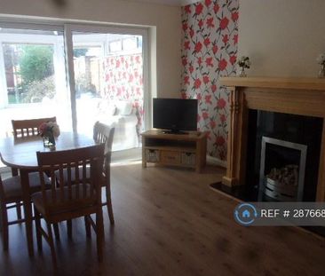 3 bedroom terraced house to rent - Photo 6