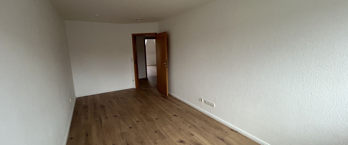 Helle 3-Raumwohnung im Herzen der Stadt ! - Foto 1