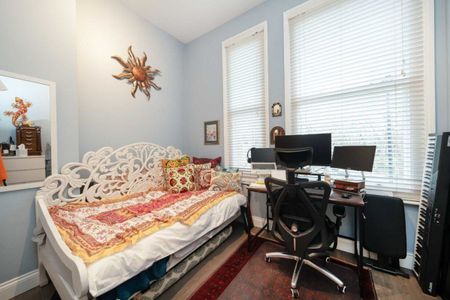 Sheringham Road, Islington, N7 - Photo 3