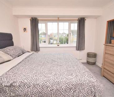 Dunn Close, Wrenthorpe, WF2 - Photo 4