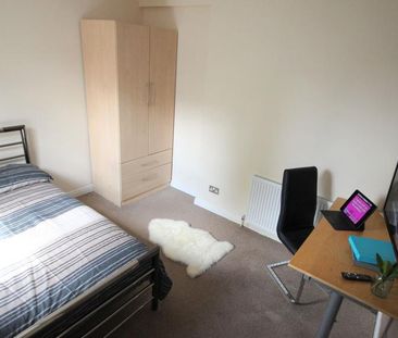3 bedroom house share to rent - Photo 3