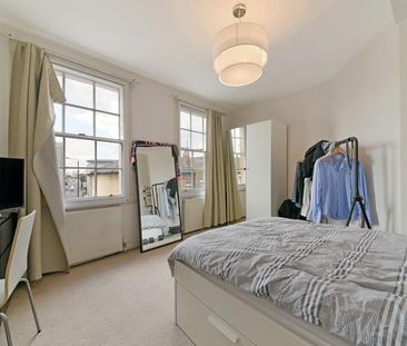 3 bedroom flat to rent - Photo 4