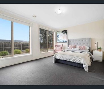 Prime Location in a Private Cul-de-Sac - Photo 2