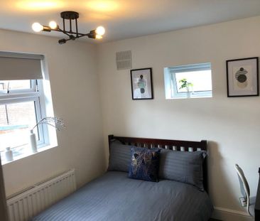 3 Bed Flat, Milton Road, SO15 - Photo 6