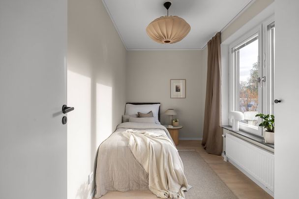 Bäverbäcksvägen 12, Bollmora - Photo 1