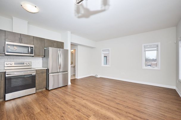 For Lease - 90 West Creek Court, Welland, Ontario - Photo 1