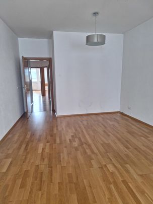 geräumige Familienwohnung im Dachgeschoß - Foto 1