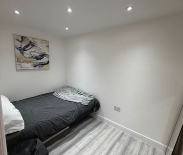 1 Bed Flat, Nottingham Road, CR2 - Photo 2