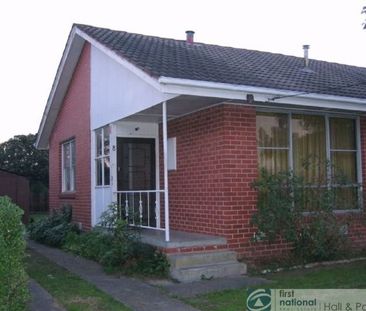 Located in the heart of Doveton - Photo 2
