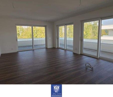 Dachtraum - Ruhig und grün! Große Terrasse, modernes Bad mit freistehender Wanne! - Photo 2